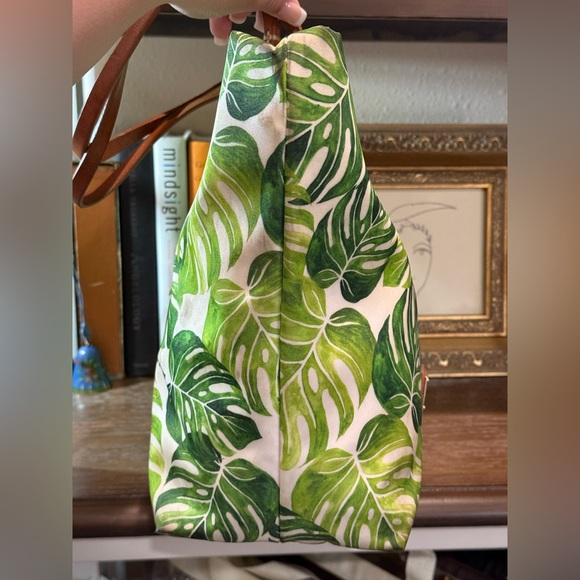 Dooney & Bourke Palm Montego Addison Medium Tote - Picture 6 of 16